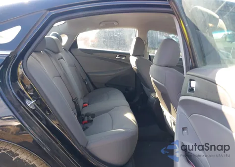 2013 Hyundai Sonata Gls z USA, uszkodzony, nr VIN 5NPEB4AC7DH776957